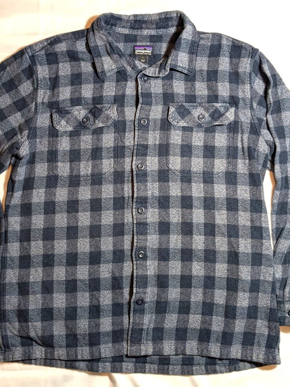 Men's Patagonia Long Sleeve Flannel Button-Up Blue Checkered Size Large